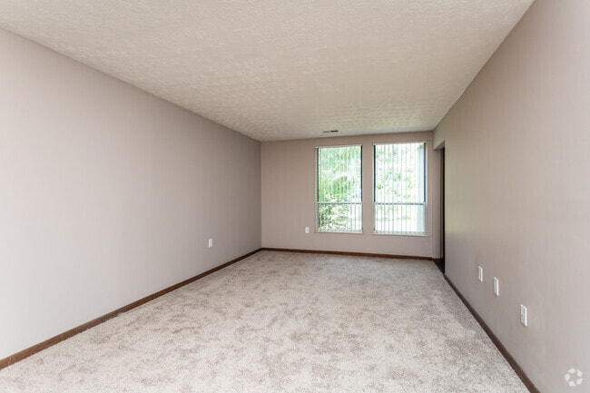 2BR, 1.5BA - 1,052 SF