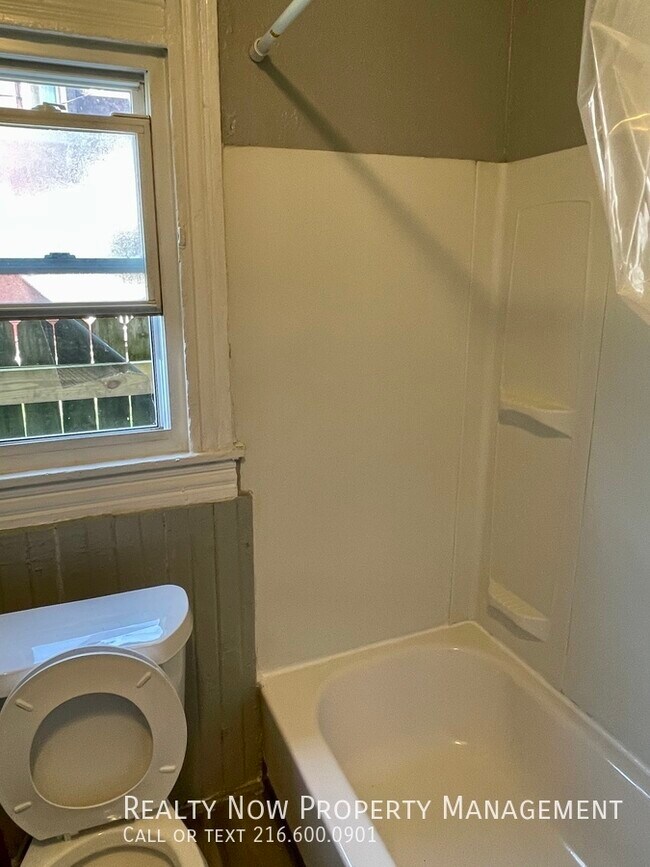 2670 W 41st St unit 1, Cleveland, OH 44113 - photo 3
