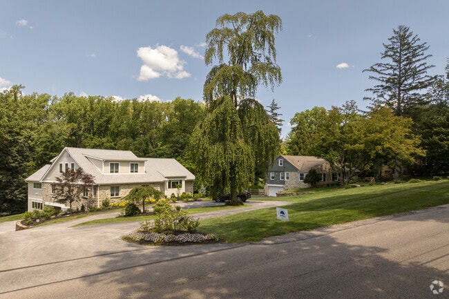 Large single family homes are common in Penn Valley.