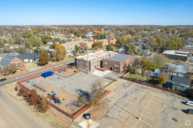 Central Elementary School is located in a residential area.