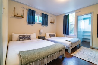 461 W Marine Dr Unit 461, Astoria, OR 97103