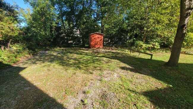 421 E Thornton St, Akron, OH 44311 - photo 2