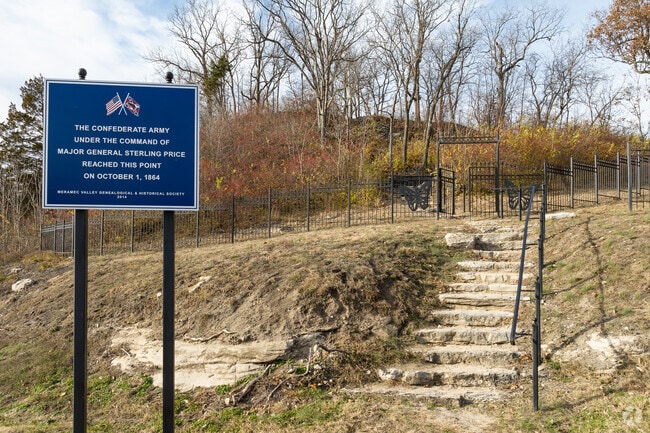 The Sterling Price Overlook is a historical landmark located in Jensen Point Park.