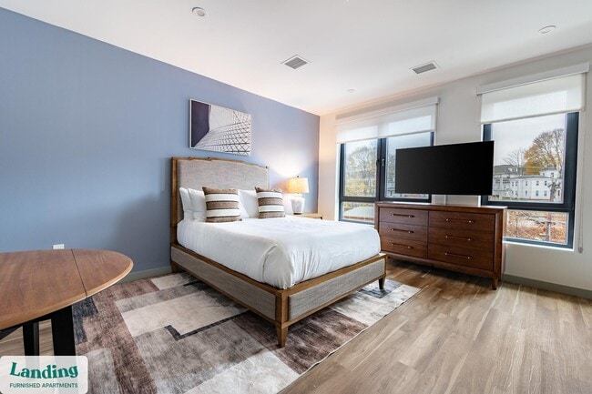 39 Railroad Ave unit 426, Haverhill, MA 01835 - photo 2