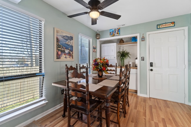 4726 Hollis Rd, Virginia Beach, VA 23455 - photo 3