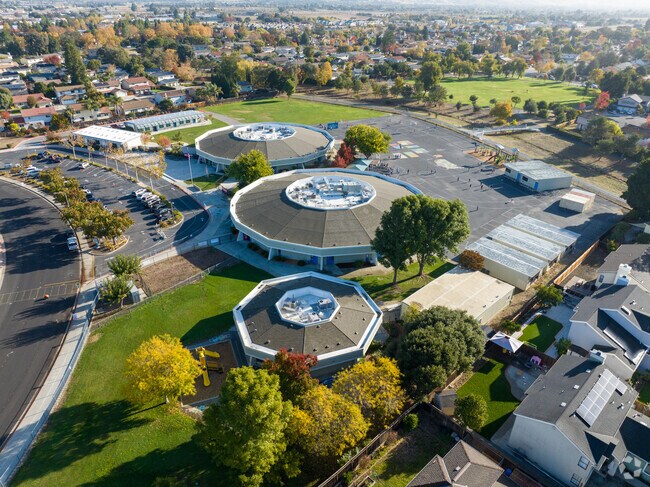 Discover endless possibilities at Paradise Valley Elementary.