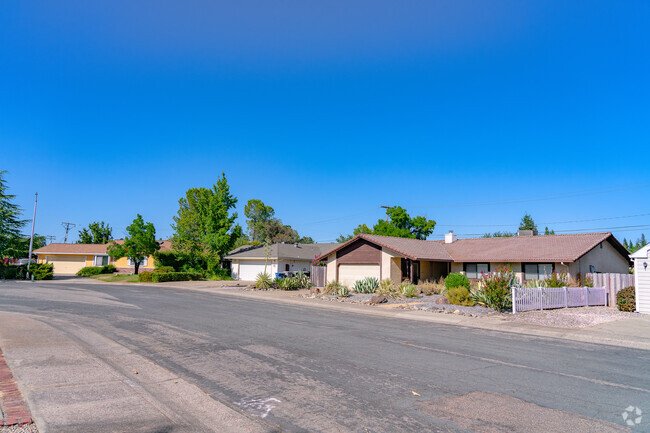 Ranch style homes are most common in Mary Lake.