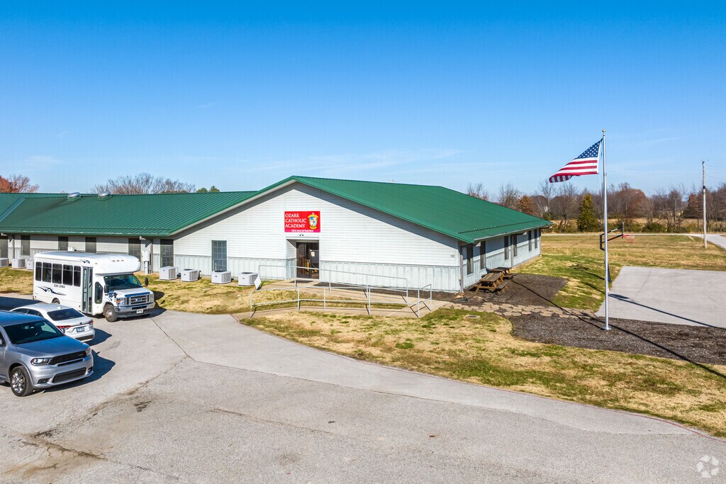 Ozark Catholic Academy is a private, Catholic school located in Springdale.