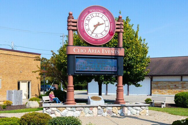 A clock monument which was installed by the City of Clio business community, displays local events and announcements.
