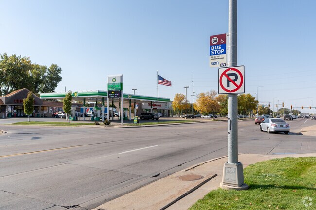 Transit is easily accessible for locals on 12th St. in the West Tenth Street neighborhood.