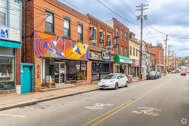 Shops and eateries line Grant Avenue in Millvale’s business district.