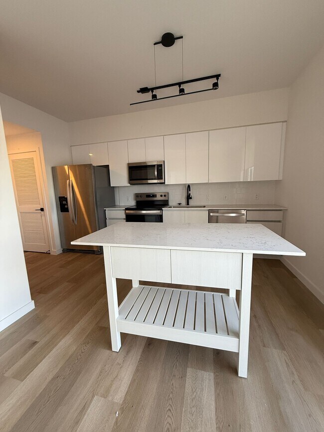 241 SW 3rd Terrace Unit A1, Dania Beach, FL 33004