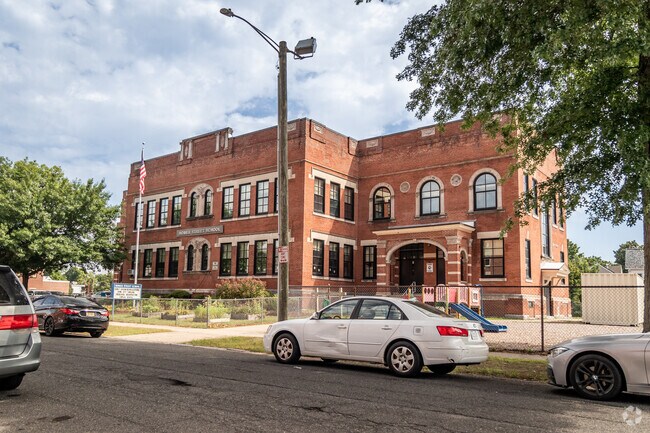 Homer Street Elementary School is located in Springfield, MA.