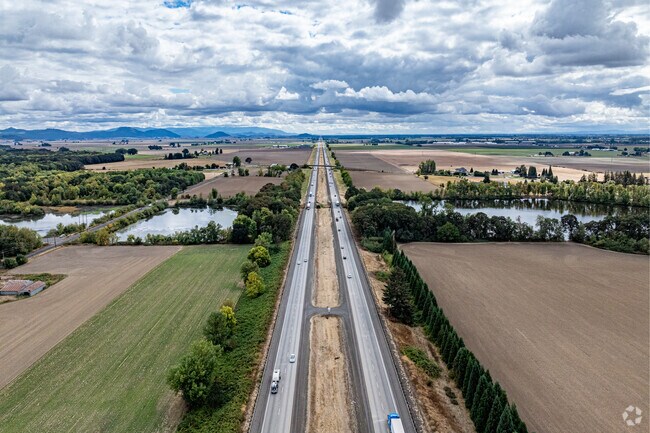 Freeway Lakes Park in Albany was named after the 5 Freeway.