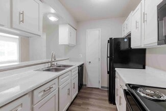 2210 Ep True Pkwy, West Des Moines, IA 50265