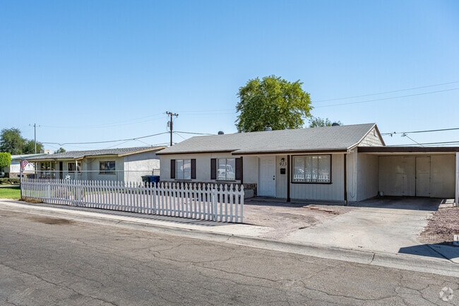 Yuma is close to popular attractions like the Imperial Sand Dunes.
