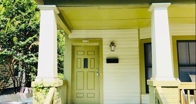 202 Linden Ave unit 202 1/2, Raleigh, NC 27601 - photo 7