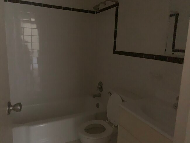 Cleveland House unit 405, Arlington, VA 22201 - photo 4