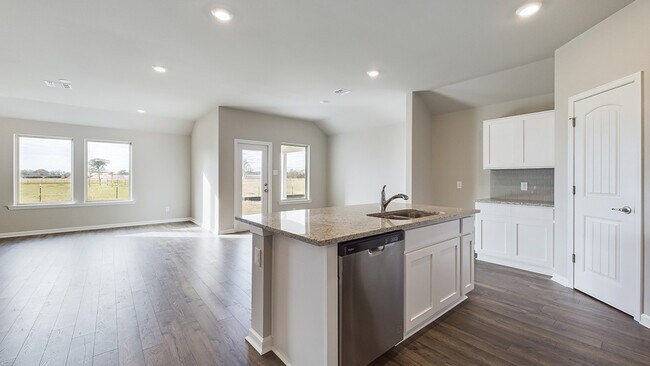 3106 Ravenwood St unit 36198685, Lake Charles, LA 70607 - photo 6