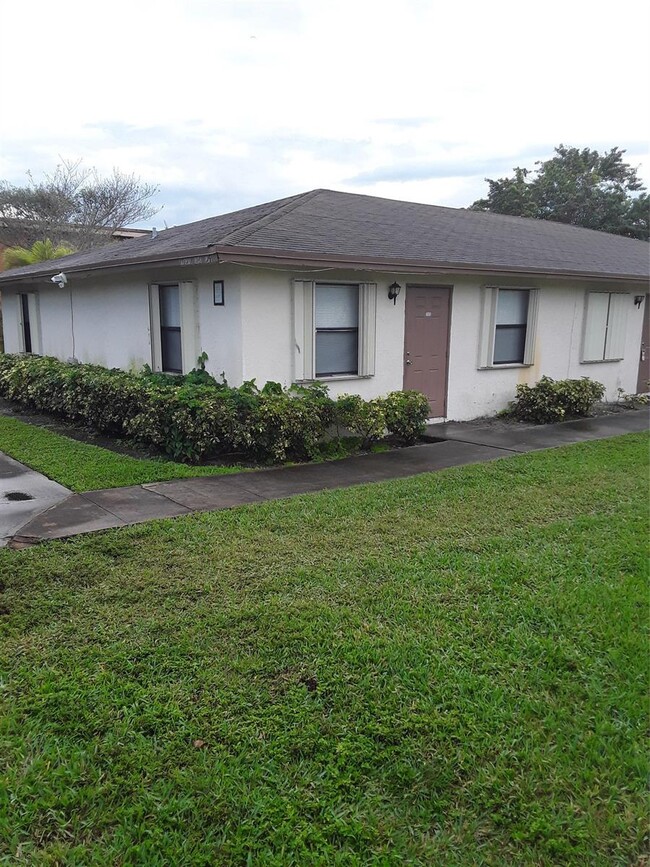 7666 Kimberly Blvd, North Lauderdale, FL 33068