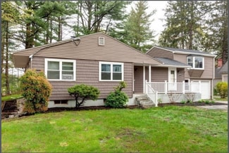 154 Main St, Douglas, MA 01516