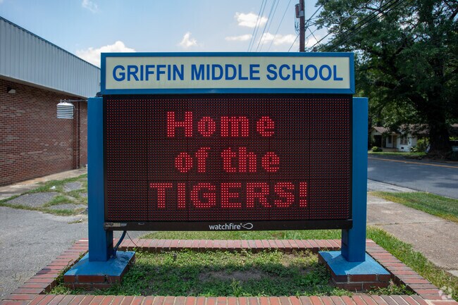 Griffin Middle School serves students from 6th through 8th grade.