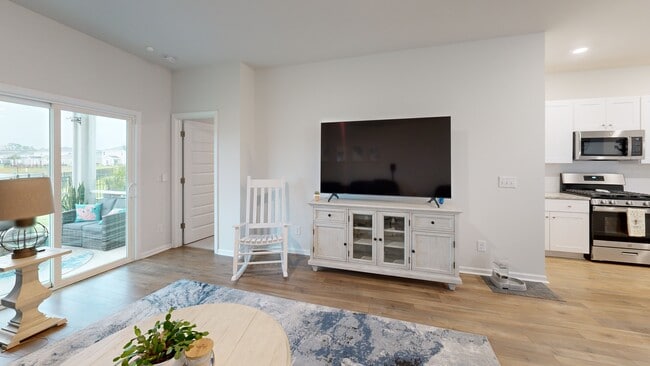 189 Timber Oaks Dr, Myrtle Beach, SC 29588 - photo 2