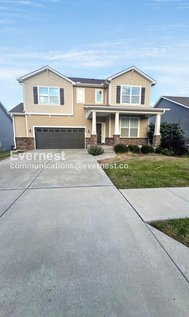 509 SW Brummel Rd, Lee's Summit, MO 64081