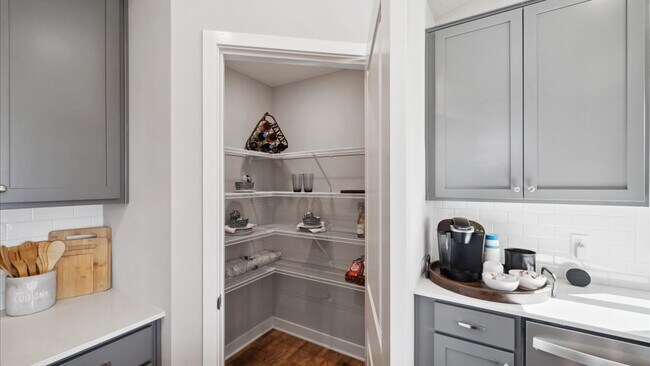 1667 Denali Dr, Shakopee, MN 55379 - photo 7