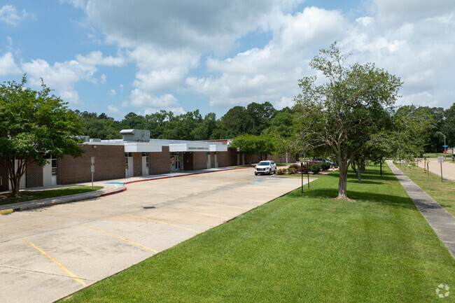 The dedicated teachers of Tanglewood Elementary earned an exceptional A+ grade from Niche.