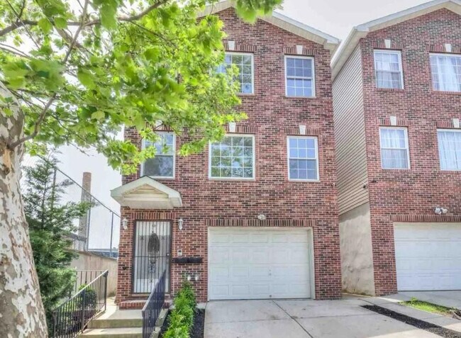 431 Bramhall Ave unit 2, Jersey City, NJ 07304 - photo 2