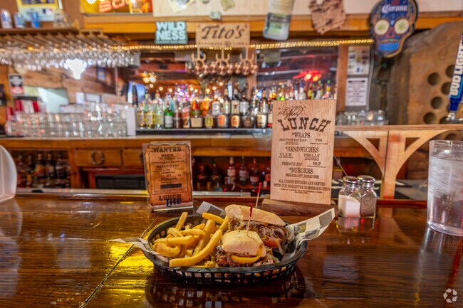 Apache Junction’s Skies Bar and Grill serves up hot meals and cold beer.