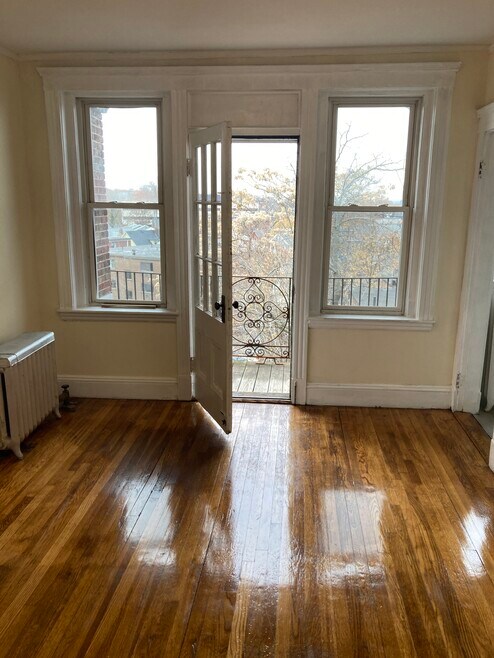 28 Quint Ave unit 8, Allston, MA 02134 - photo 1