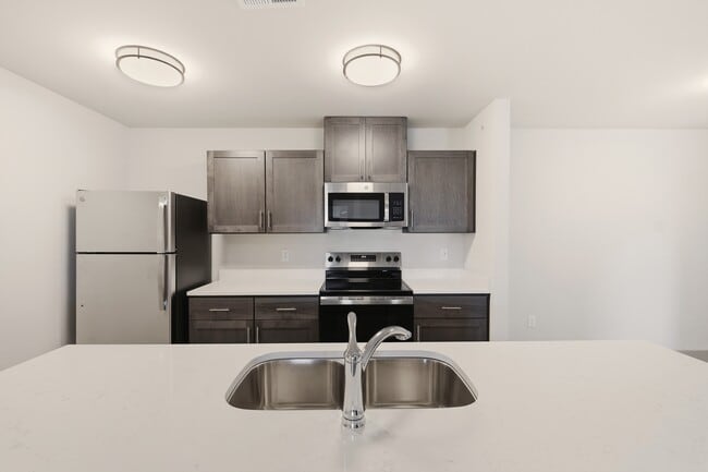 Flats at Twenty, La Grange, KY 40031 - photo 3