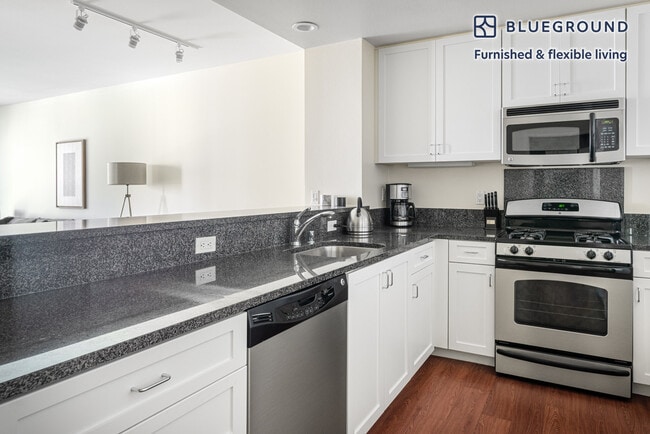 550 Moreland Way unit FL4-ID437, Santa Clara, CA 95054 - photo 6