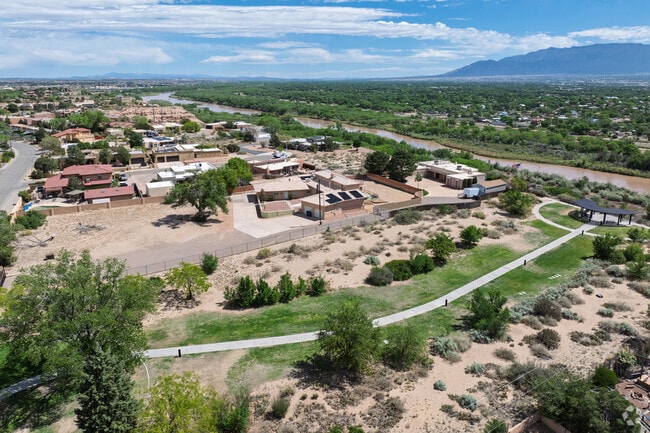 West Bluff Park has an overlook of the Rio Grande.