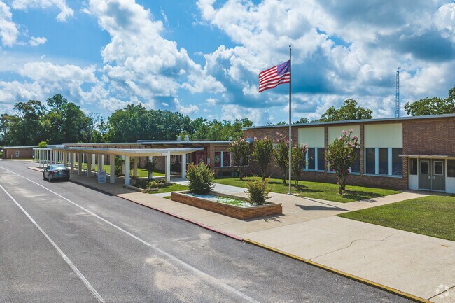 Students in Nevius may attend W C Griggs Elementary School.