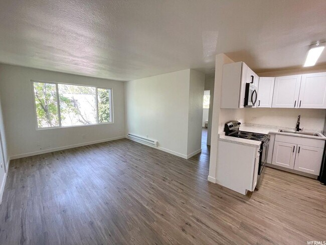 330 E 700 S unit 306, Salt Lake City, UT 84111 - photo 3