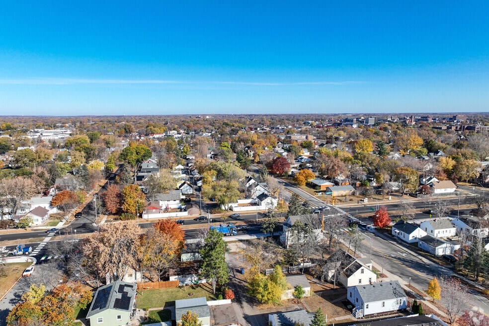 HD-NH_Mckinley-Railroad_559267_P2_V4_WA_110624