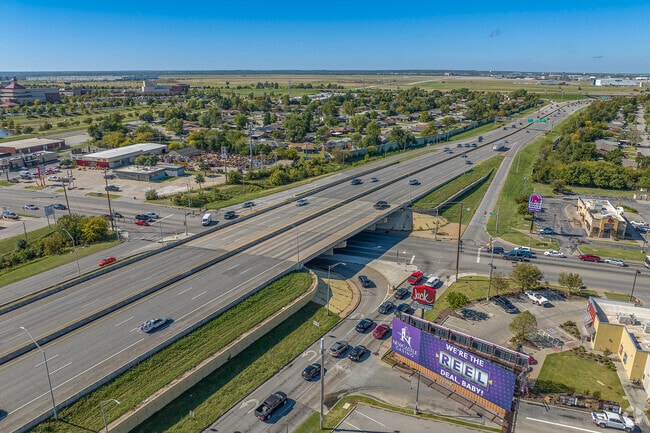 Easy access to Interstates 44 and 240 helps locals in the Wingspread neighborhood get around.