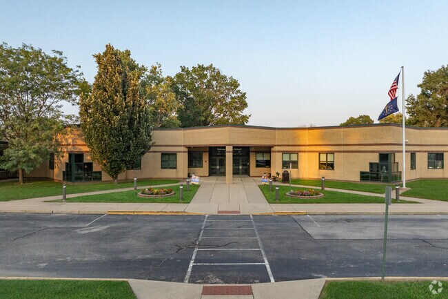 Evans School scored an overall rating of C on Niche.