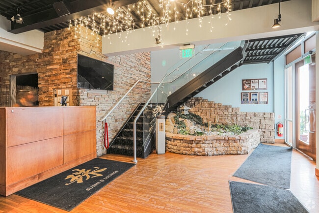 Ju Sushi and Lounge offers Forest Hills locals both traditional Japanese entrees and sushi.