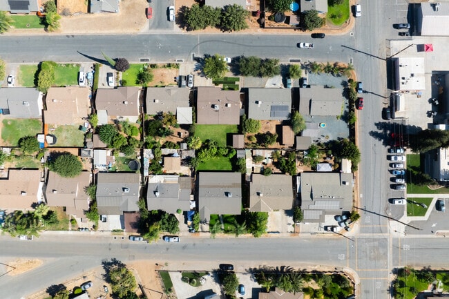 Even with tightly packed lots, Strathmore residents still have enough room for backyards and driveways.