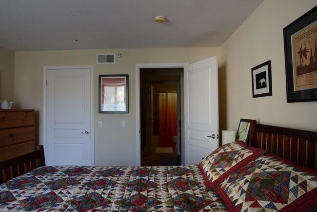 Hollywood Regis Condominiums unit 205, Los Angeles, CA 90046 - photo 7