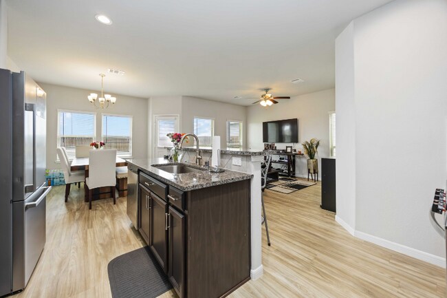 6526 MacRoom Meadows Ln, Houston, TX 77048 - photo 5