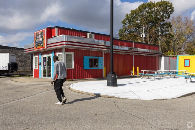 Che Chori is the to go to spot for Argentinian food in Eagledale.