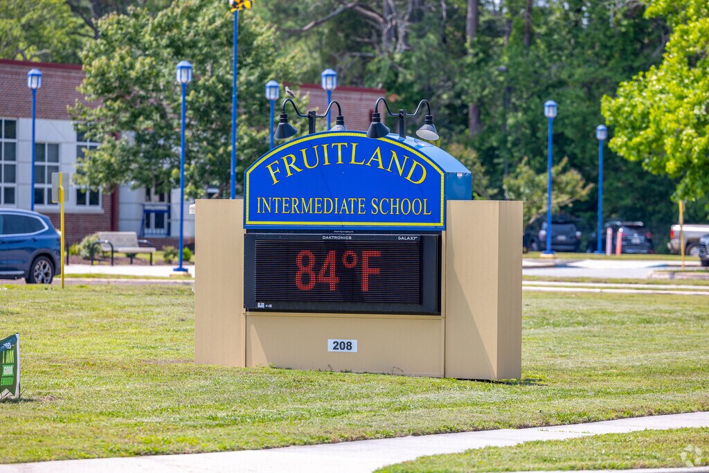 Fruitland Intermediate School is a public elementary school.