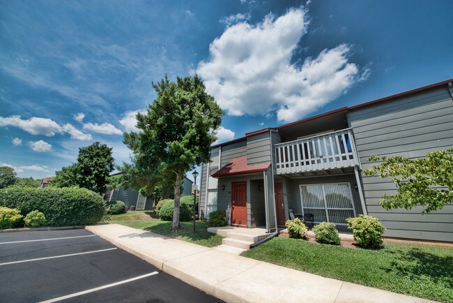 Ashford Terrace, Huntsville, AL 35816 - photo 3