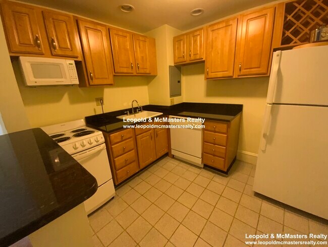 379 Commonwealth Ave unit 5, Boston, MA 02115 - photo 7