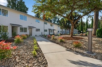 10934 NE Wygant St, Portland, OR 97220